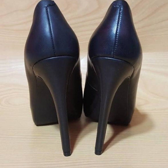 Charles by Charles David Platform Fox Peep Toe - Picture 4 of 5